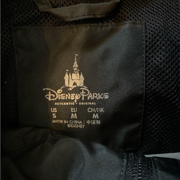 Walt Disney World Black and Gray Windbreaker - Picture 5 of 8